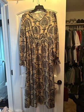 Long Sleeve Maxi Dress in Beige with Navy Damask Print